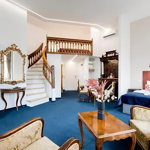 Hotel Giselle Vintage Doubles